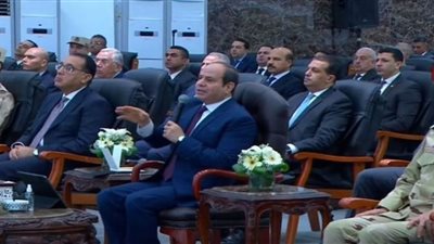 السيسي: نعمل بالقطاعات ومعلومات المشروعات متاحة للجميع (شاهد)