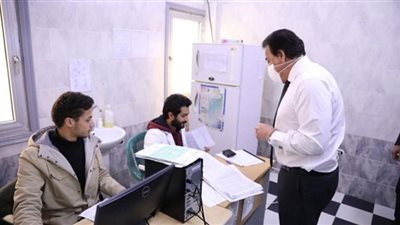 وزير الصحة يفاجئ عددا من المستشفيات بالجيزة في جولة ميدانية