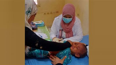 الأحد.. بدأ فعاليات الحملة القومية للتطعيم ضد مرض شلل الأطفال بقنا