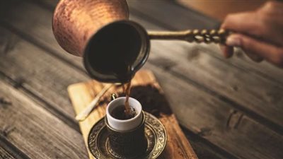 القهوة والحماية من فيروس كورونا.. علماء يفجرون مفاجأة