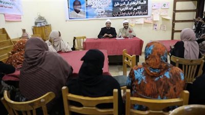 الأزهر للفتوى يطالب الأسر بمراقبة الأبناء وحمايتهم من السلوكيات الواردة من الخارج
