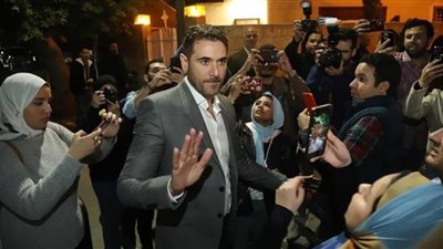 عزاء مفيد فوزي .. حضور لافت لنجوم الفن (صور)