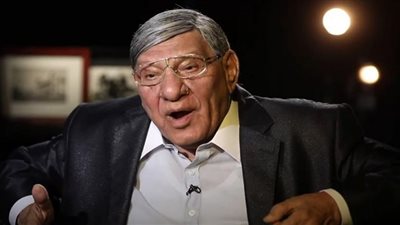 تامر أمين ينعي مفيد فوزي.. نضب قلم فارس الكلمة (فيديو)