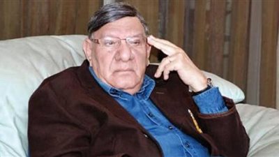 زاهي حواس يكشف آخر طلب للراحل مفيد فوزي في المستشفى (فيديو)