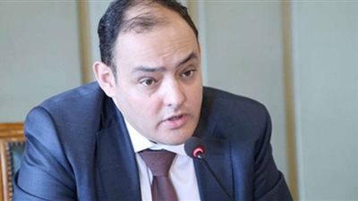 إصدار تراخيص المصانع عبر تطبيق إلكتروني وميكنة الإجراءات كافة