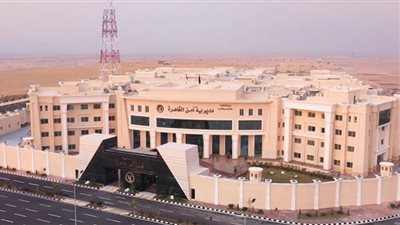 الأمن يستوقف سيارة بها دولاب مخدرات