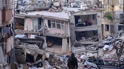 الزلزال فزع بين السكان وتكبيرات بالمساجد خوفًًا من يوم القيامة