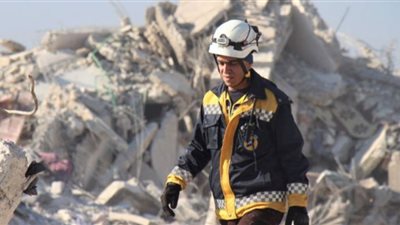 سكان سوريا يحتمون من الزلزال بالخلاء.. فيديو