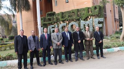 رئيس جامعة بنها يستقبل وفد هيئة تنمية الصعيد بمجلس الوزراء