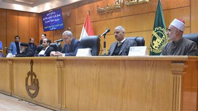 محافظ القليوبية يشارك في البرنامج التدريبي والحواري لبيت العائلة المصرية