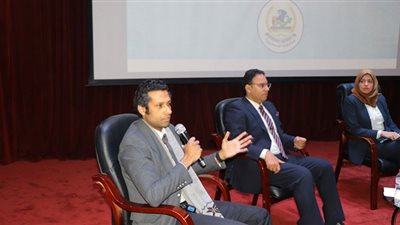 دور الشباب في المجتمع الاقتصادى ندوة تثقيفية بجامعة المنصورة