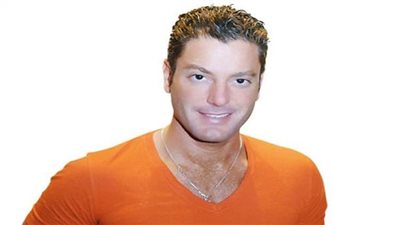 تامر هجرس يكشف شخصيته في 