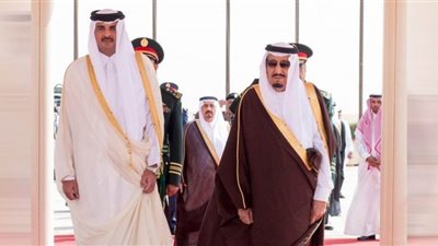 خادم الحرمين يتلقى تهنئة أمير قطر بمناسبة يوم التأسيس