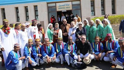 محافظ أسوان يستقبل الضيوف والزائرين المشاركين فى فعاليات الإحتفال بتعامد الشمس