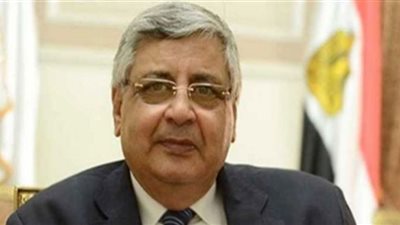 مستشار الرئيس يكشف سبب منع استيراد القرود أو دخولها مصر ترانزيت (فيديو)