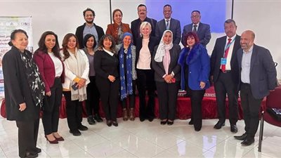 القوى العاملة تشارك في المؤتمر 