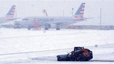 العاصفة الثلجية في أمريكا.. تعطل حركة الطيران
