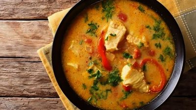 واجهي البرد واصنعي شوربة سي فود بالكاري