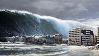 حقيقة حدوث تسونامي في مصر بعد انحسار مياه البحر (فيديو)