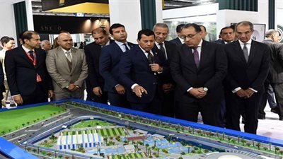وزير الرياضة يكشف لـ رئيس الوزراء مستجدات إنشاء نادي النادي قبل افتتاحه