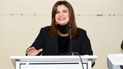 وزيرة الهجرة تشيد بالصحة المصرية لإنقاذ حياة الشاب العائد من موزمبيق