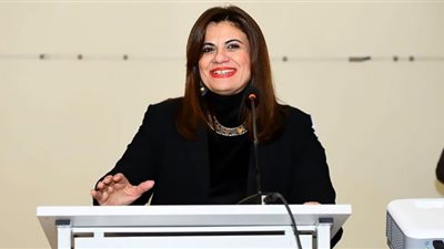 علاقة الكوارث الطبيعية والحرب الأوكرانية بتأثر استيراد سيارات المصريين بالخارج