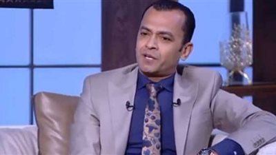 محام: الأخ ليس من حقه تفتيش تليفون شقيقته.. فيديو