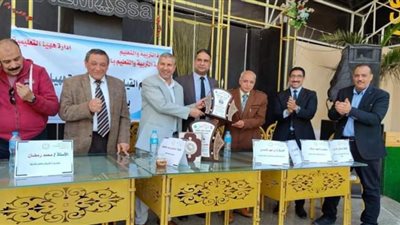 تكريم أعضاء هيئة التدريس المتميزين بإدارة ههيا التعليمية