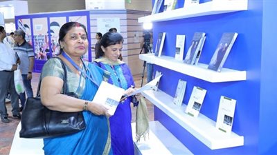 إقبال على جناح مجلس حكماء المسلمين بمعرض نيودلهي الدولي للكتاب ٢٠٢٣