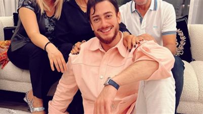 سعد لمجرد.. إعلامي شهير يُدافع عن سجين الإغتصاب ويكشف سراً صادماً عنه (تفاصيل)