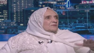 قصة سيدة الماجستير مع السرطان.. 