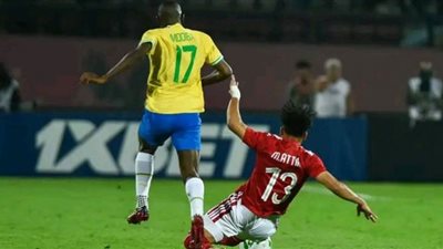 مروان عطية يقدم أوراق اعتماده مع الأهلي أمام صن داونز 