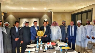 وزير الرياضة يشيد بفوز مصر برئاسة الاتحاد العربي للبادل تنس