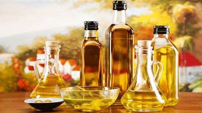 الطن يتراجع 5000 جنيه.. أسعار زيت الطعام اليوم في الأسواق