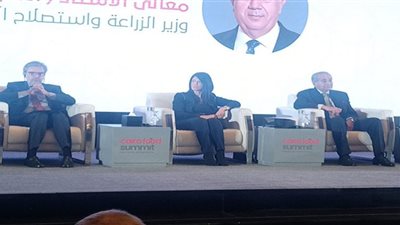 وزير الزراعة يشارك في مؤتمر الصناعات الغذائية الأولى 