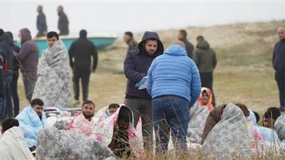 العثور على 62 غريقًا في تحطم سفينة بساحل كروتوني