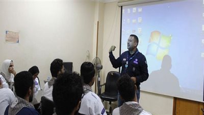 جوالة جامعة سوهاج تنظم دورة مساعد قائد وحدة كشفية بالتعاون مع وزارة الشباب