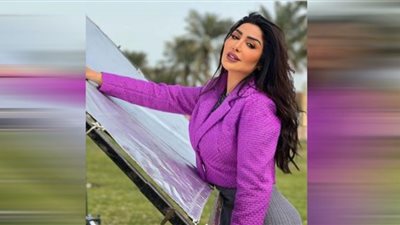 هدى حمدان تتألق بالأسود