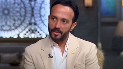 أحمد عصام: يوم فرحي كان نفس يوم عيد زواج والدى ووالدتي (شاهد)