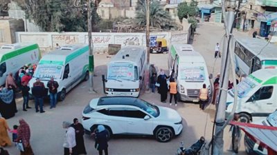 الكشف على 451 مواطنًا بوحدة الكيلو 17 بالإسماعيلية