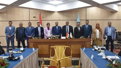 مجلس جامعة الأقصر يمنح درجات علمية لعدد من الطلاب