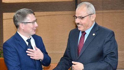 رئيس جامعة القناة يستقبل المستشارالثقافي الروسي بمصر