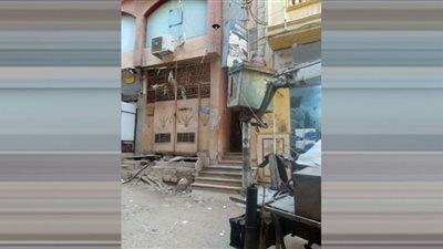 إزالة 152 لافتة إعلانية مخالفة بشوارع الشرقية