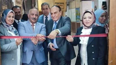 افتتاح معرضين فنيين بكلية التربية النوعية بجامعة الزقازيق