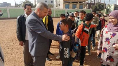 فقرة إذاعية لتوعية الطلاب بأهمية المشروعات القومية الكبرى بالشرقية