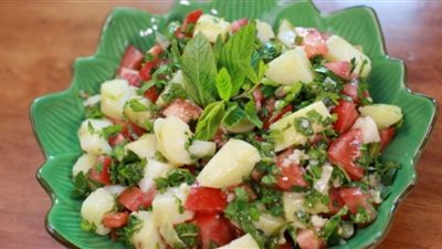 طريقة عمل سلطة البطاطس الإسكندراني| غنية بالفيتامينات