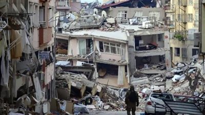 العالم الهولندي يثير الجدل بتوقع زلزال جديد وعالمة فلك تؤيده (فيديو)