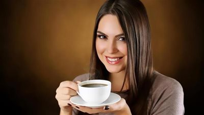 شرب القهوة يدمر الكلى في هذه الحالة.. طبيبة تحذر من كارثة