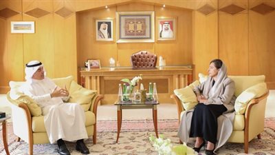 بحث آفاق التعاون بين الإيسيسكو والجامعة الأمريكية في الشارقة