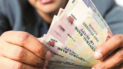 فئات تزيد رواتبهم 1300 جنيه دفعة واحدة بقرار الرئيس